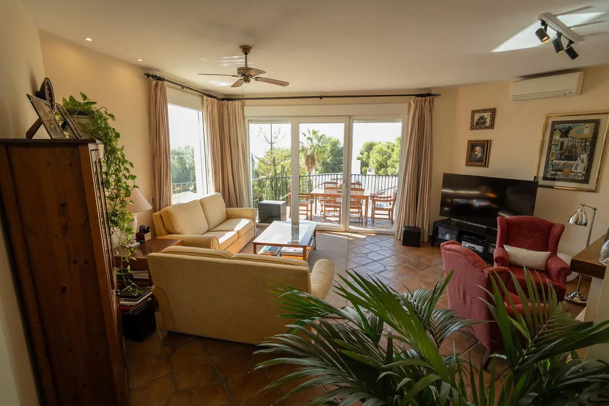 2d04092d-ad0c-4ad4-b3c9-4fa5534486d2