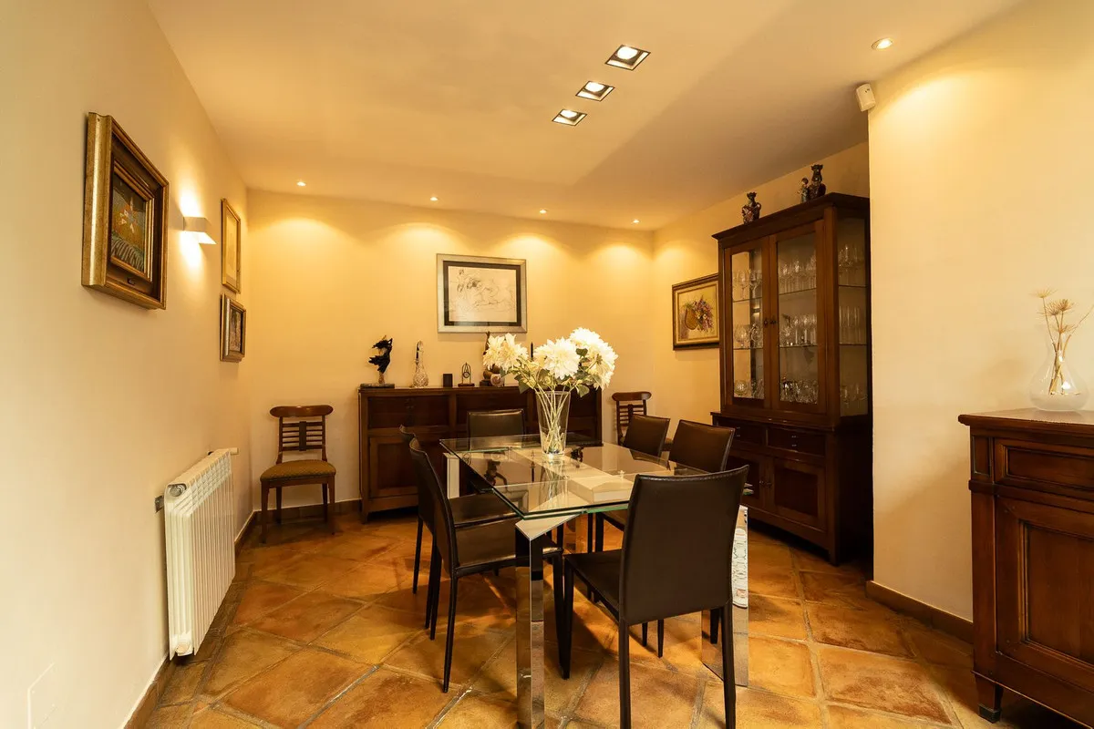 763fee93-ba0a-4587-a739-27655f2138a1