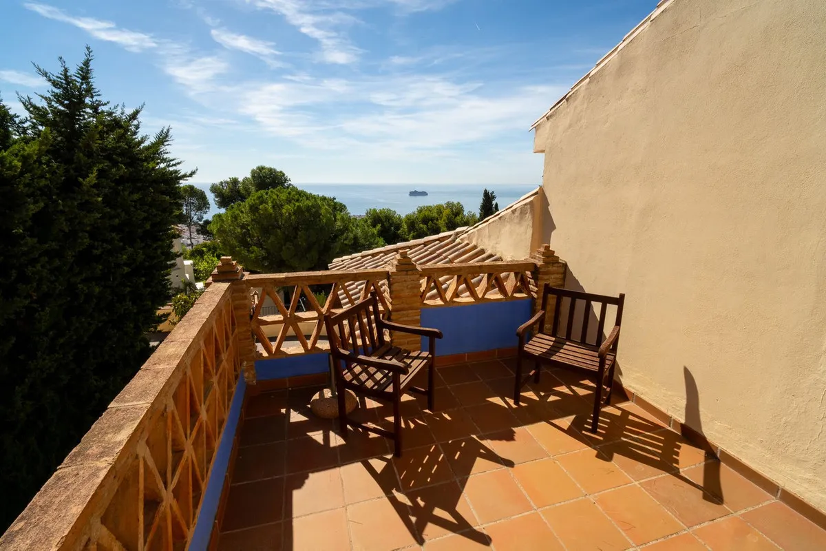 e3dc7202-e45c-48dd-bfde-064ed38c76b9