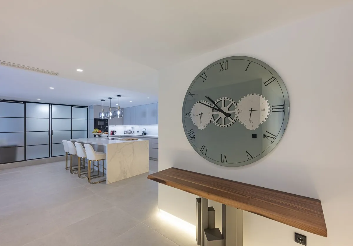 79b9130b-56c0-4b5e-ac00-250f68a945c2