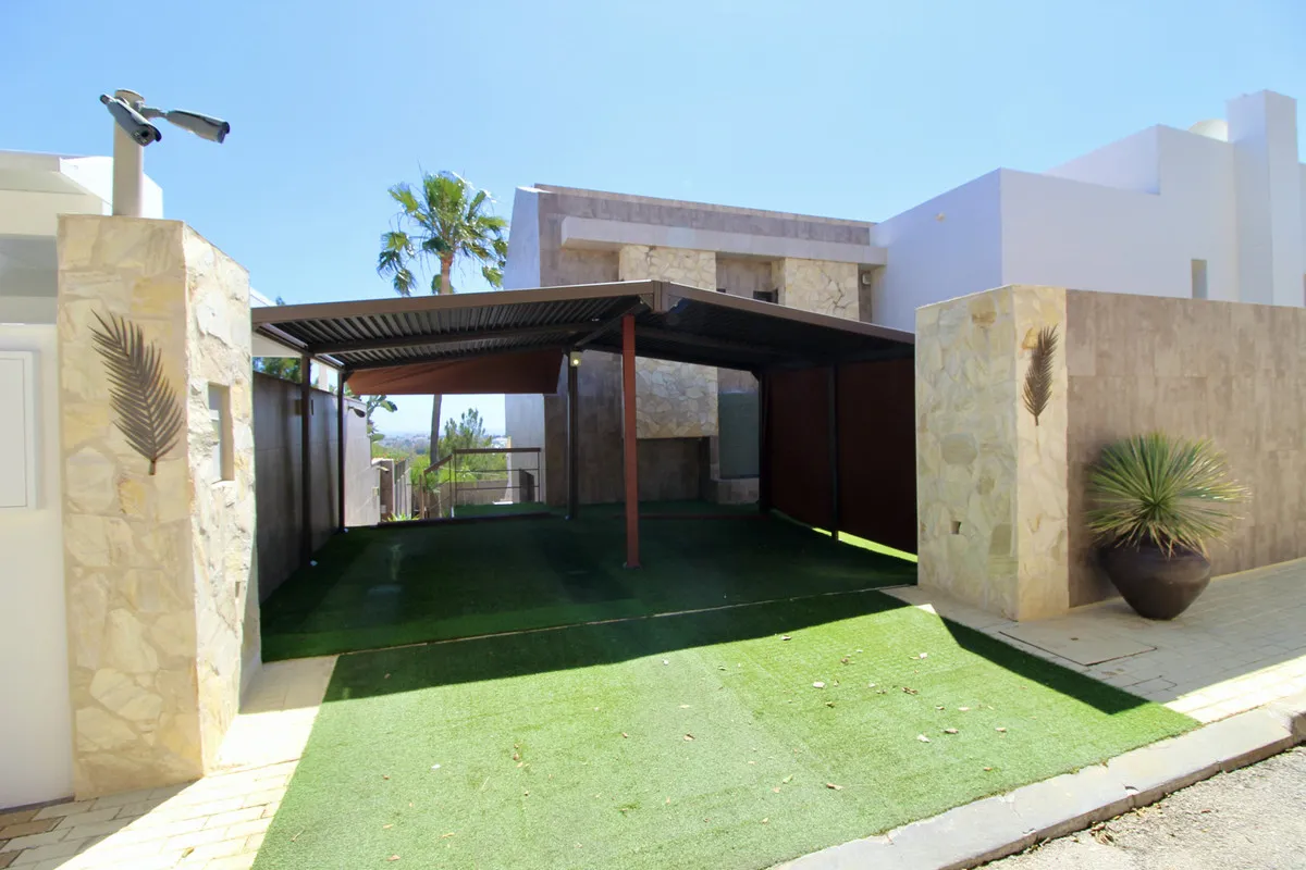 aac185db-8765-4ff2-9b3f-d4e0b137ab65