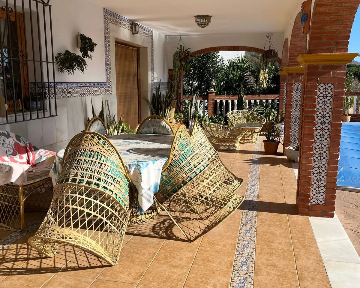 97fa5e89-7b84-41d1-9026-ccccb14e2356