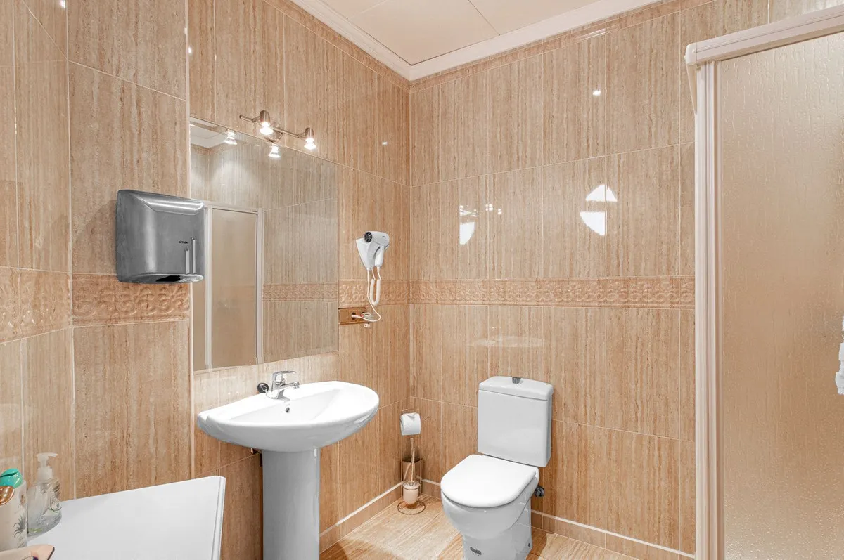 09f114a4-cc99-4ebf-a4f6-56a1250ebc54