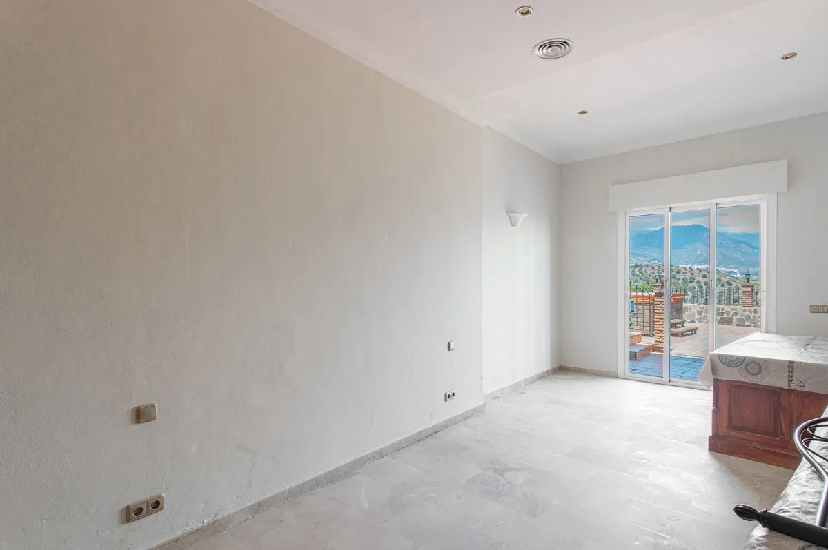 7a8fcbb1-a0bd-4d1e-99b4-cf6bbafc1794