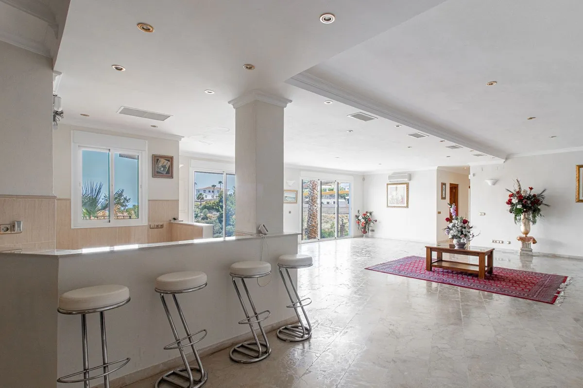 cfe3a566-982d-4a47-b0c9-10f7992dd53c