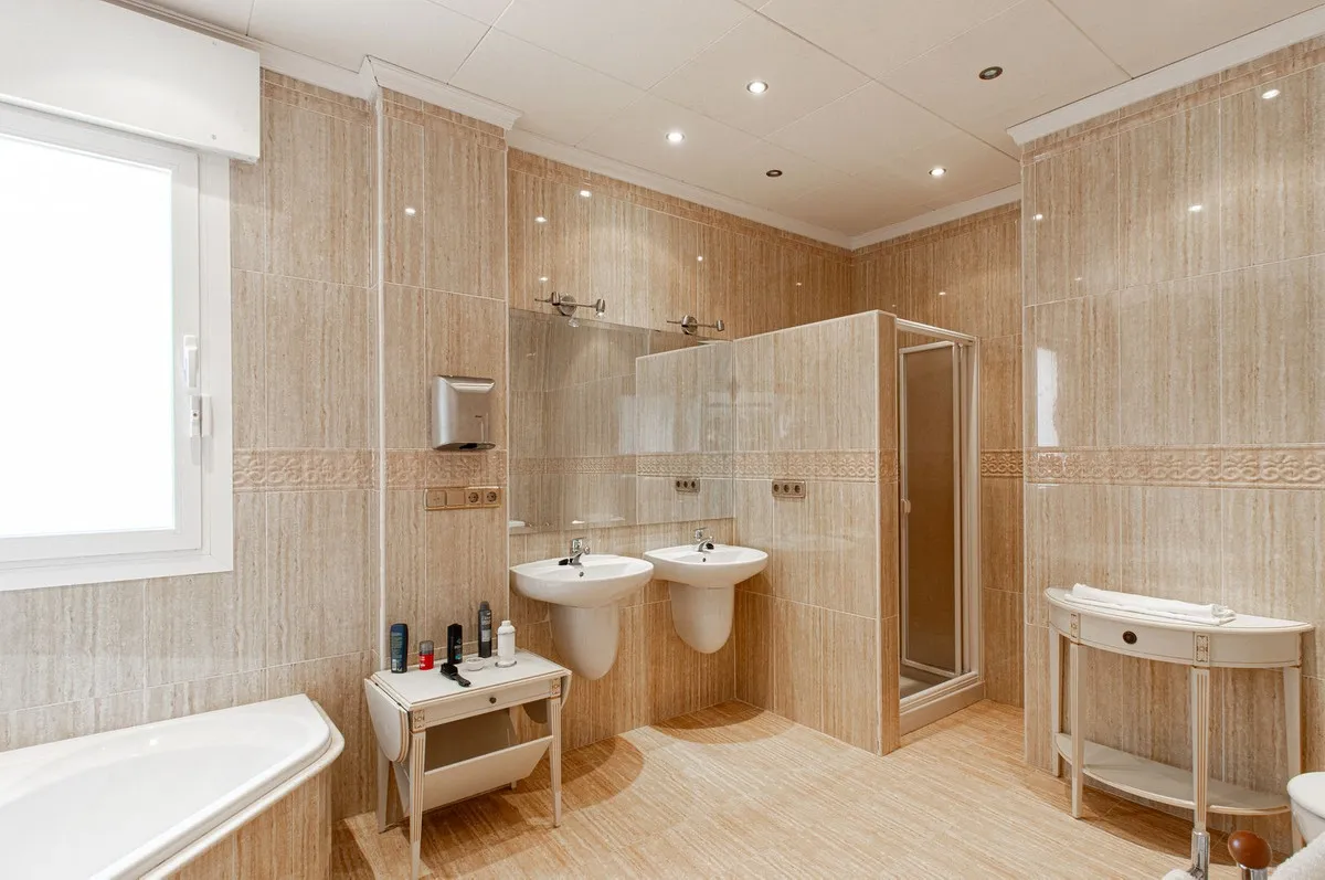 d6416d08-84f7-4827-b2be-22c1c21721fa