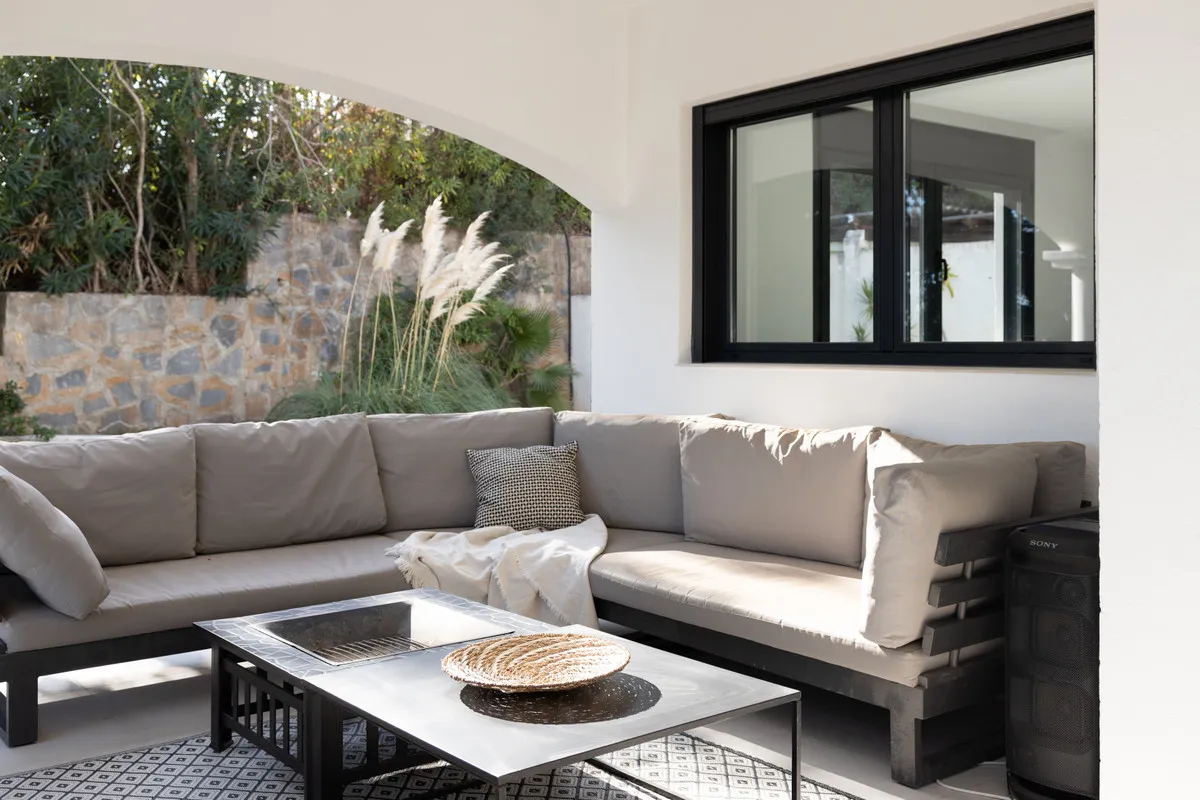 6f7bd2da-7b14-490b-a02f-6f3df7d5e58d