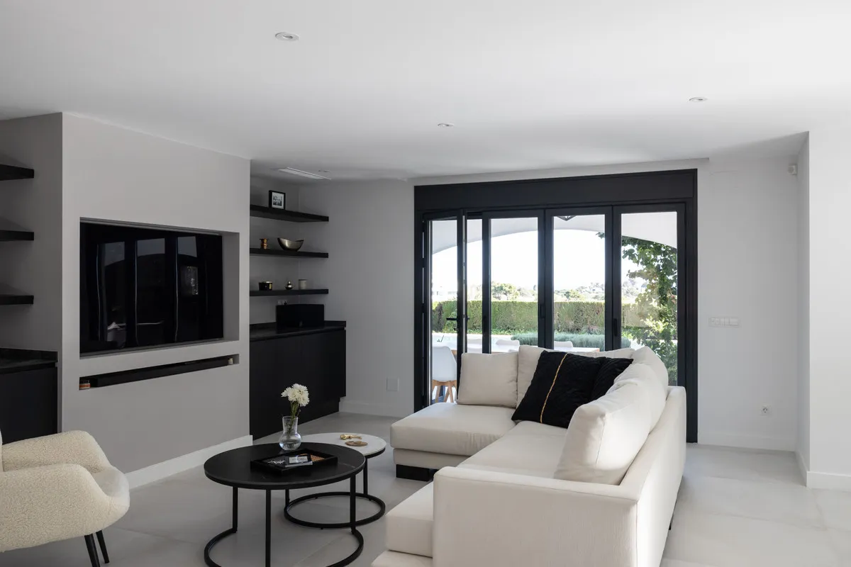 71b57bb5-e452-4c2f-9327-c8d06efd5396