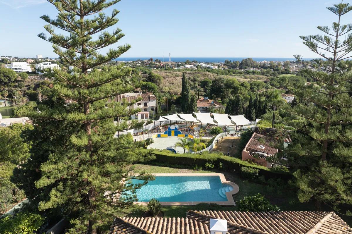 b3c67b38-97dd-475f-9997-0cf1ade33065