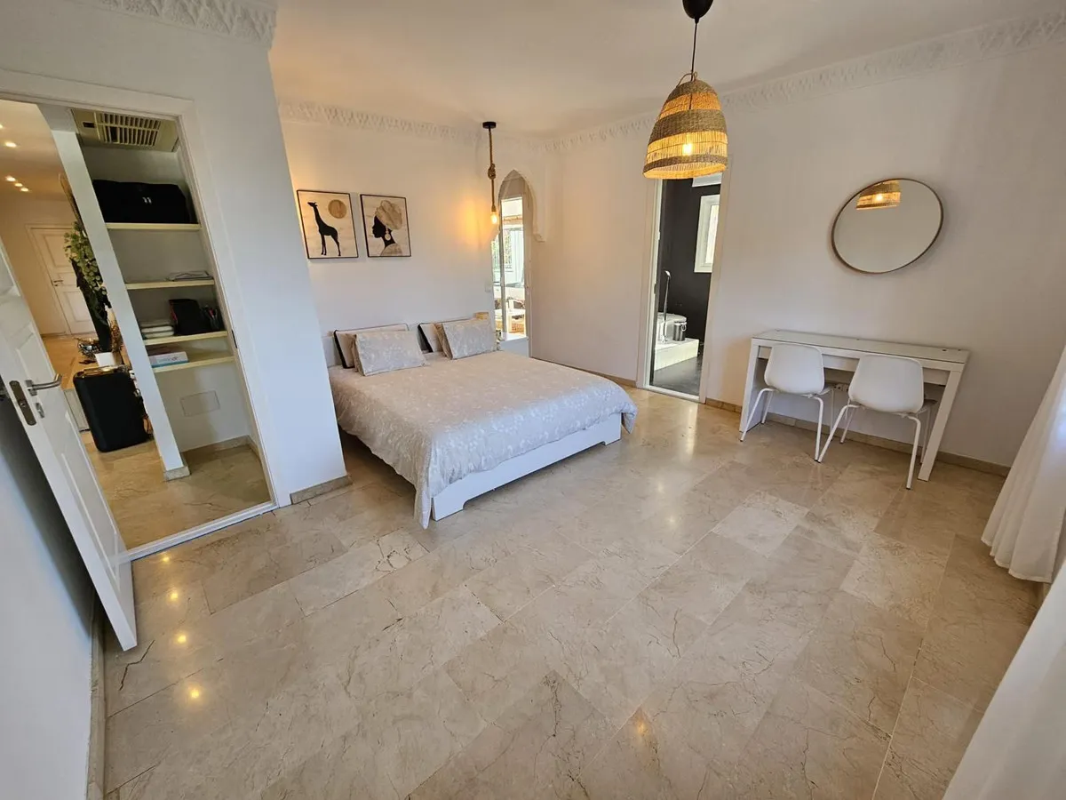 2035c864-26e2-4e59-9446-95f35914e8a3