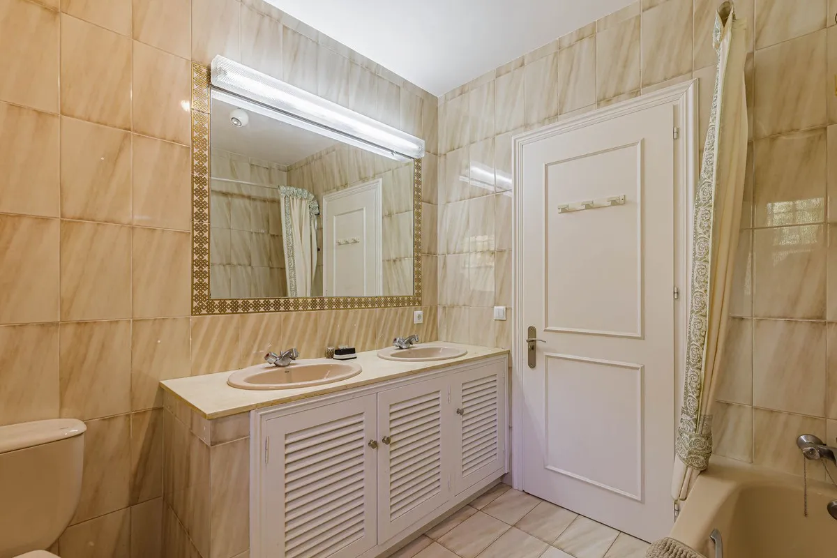 a3e4520e-bf90-4550-a617-67e990b85260