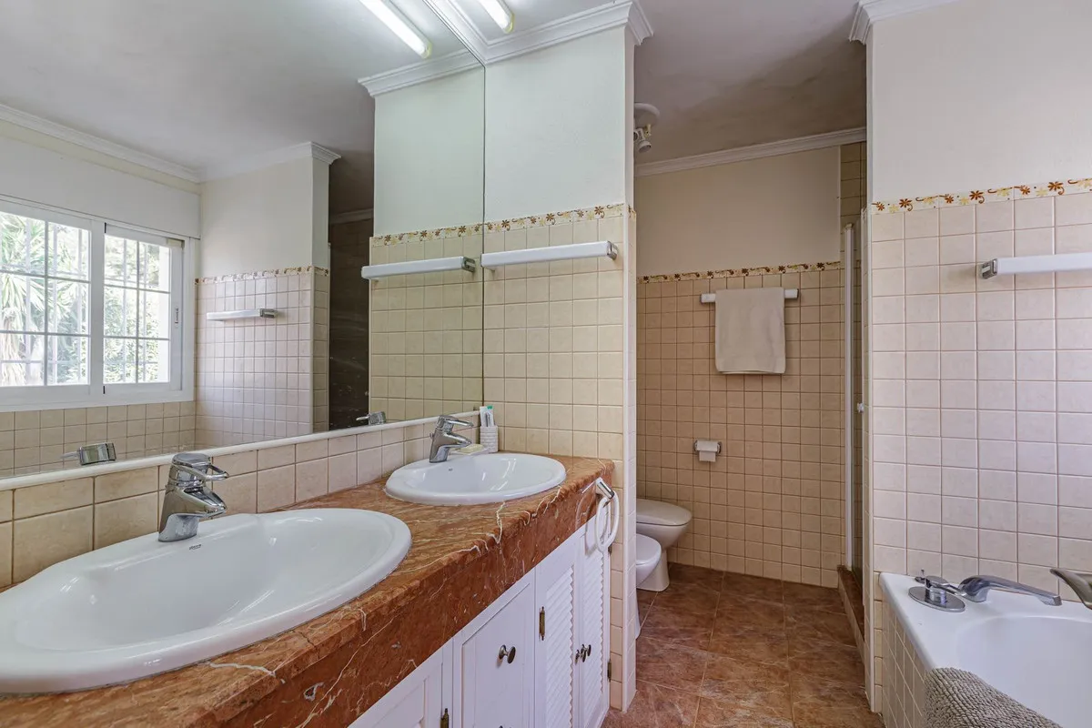 a497c235-75e9-4ab1-b578-db00d4bca504