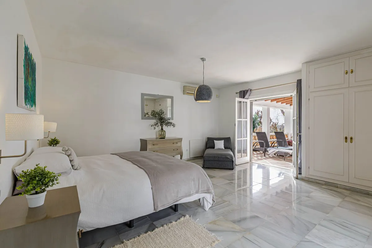 a50806e9-dc8b-4f5b-9e39-4c63cbd3bf19