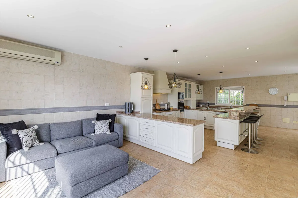 c8af2bde-3ed5-4488-a31d-c2f95cbdf9a4