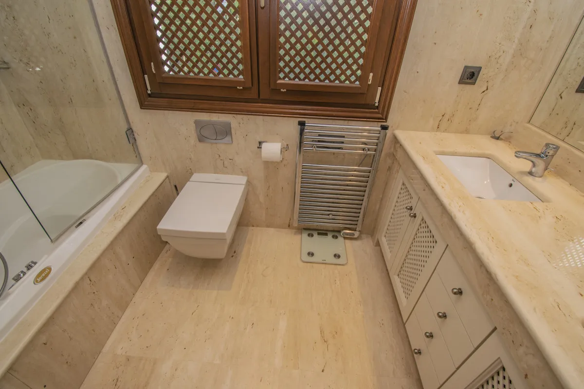 2746b9cd-04e1-414b-a67c-f7393e630649