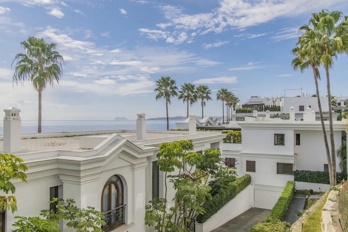 455e8efc-6dba-4305-92b9-234fd9160407