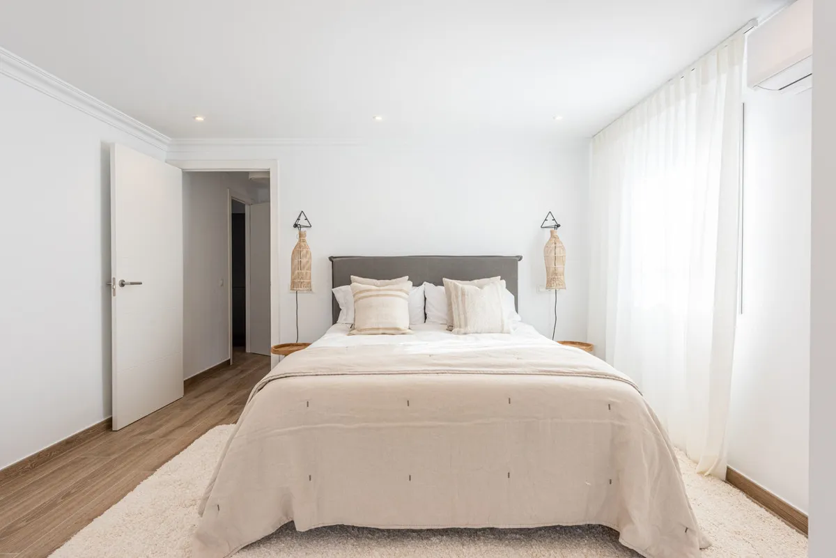 bc0f6fa7-7acb-4293-b4f9-3bc796b34f06