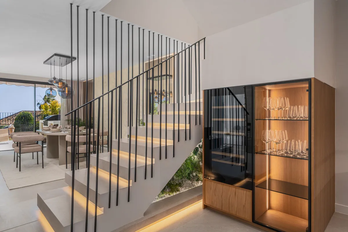 6c38d260-be70-4b51-a6c0-0f239f7b5280