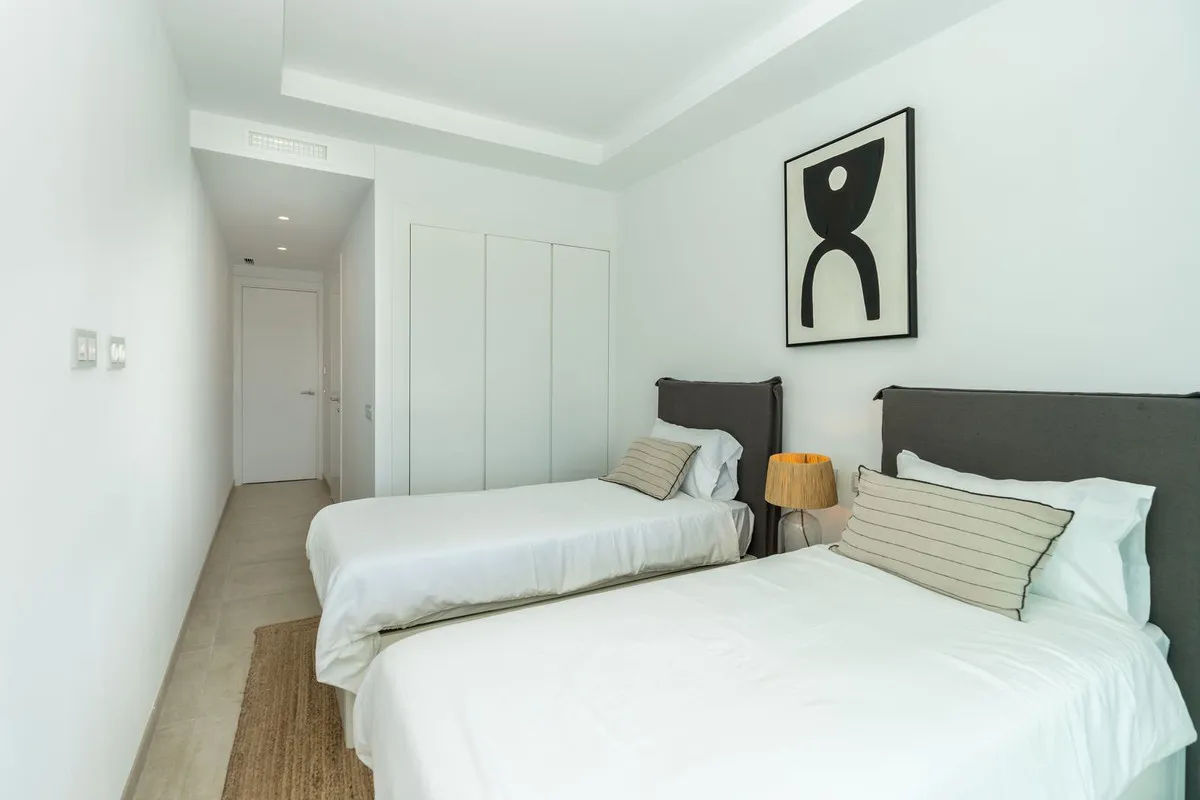 372378e0-f9a8-4886-915d-fba5f21b4828