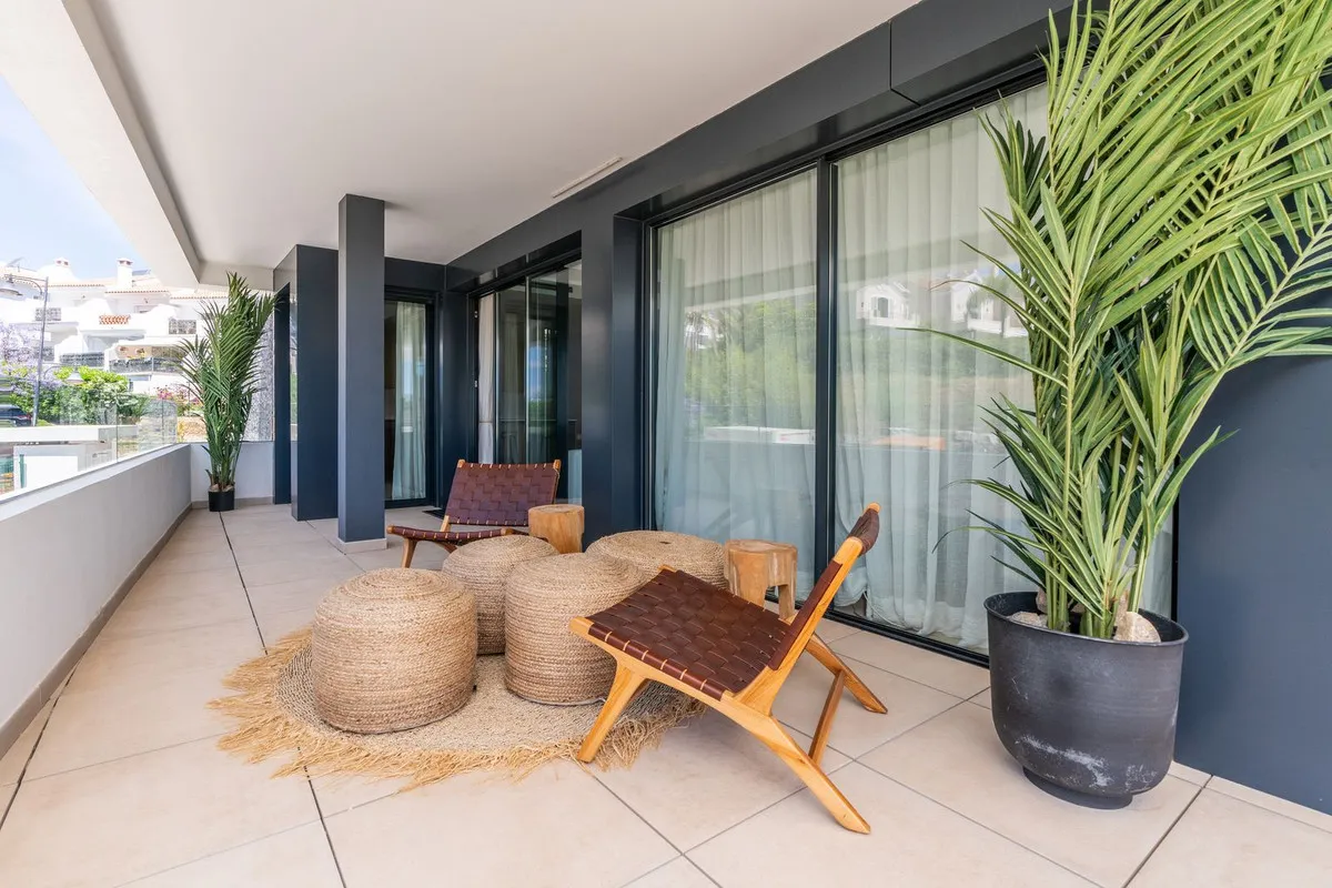 5e7b595d-5b57-4d45-b699-d49ba61090ac