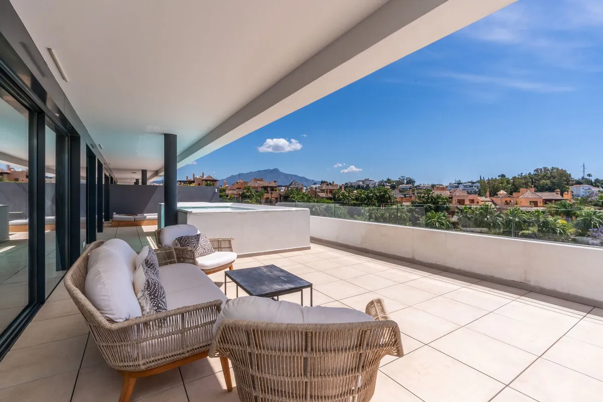 e18a27a6-9b48-4a14-b503-103e67512ca0