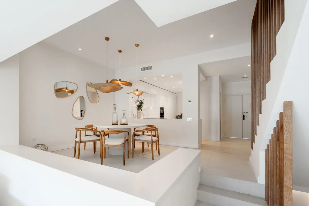 1dbc1f59-4c18-40ca-862b-7d25ff7a0345