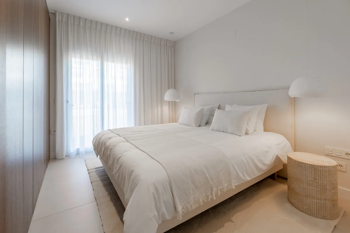 1e0594f1-d6ea-4cc2-9318-f8d81c6500ae