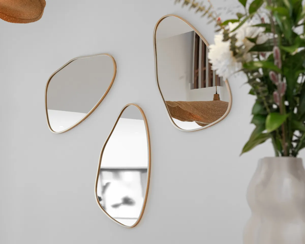 4ed2224c-9b30-4d56-ba84-8c098f68c300