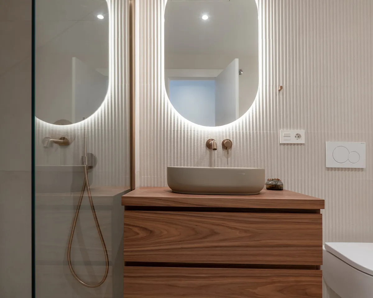 5907a78d-e728-41c5-ba02-365d0c8994cc