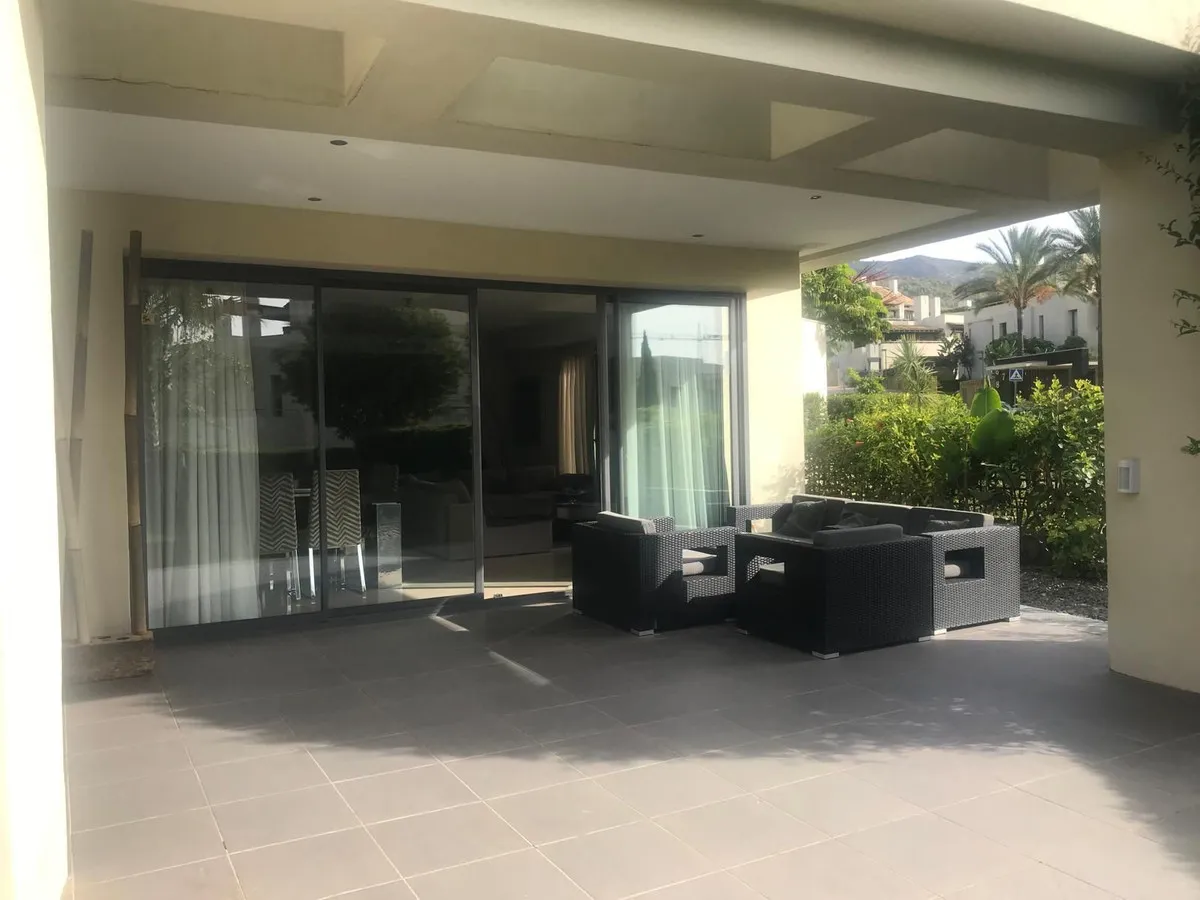 b3cab57d-fcce-46a2-aade-4b62b215d302