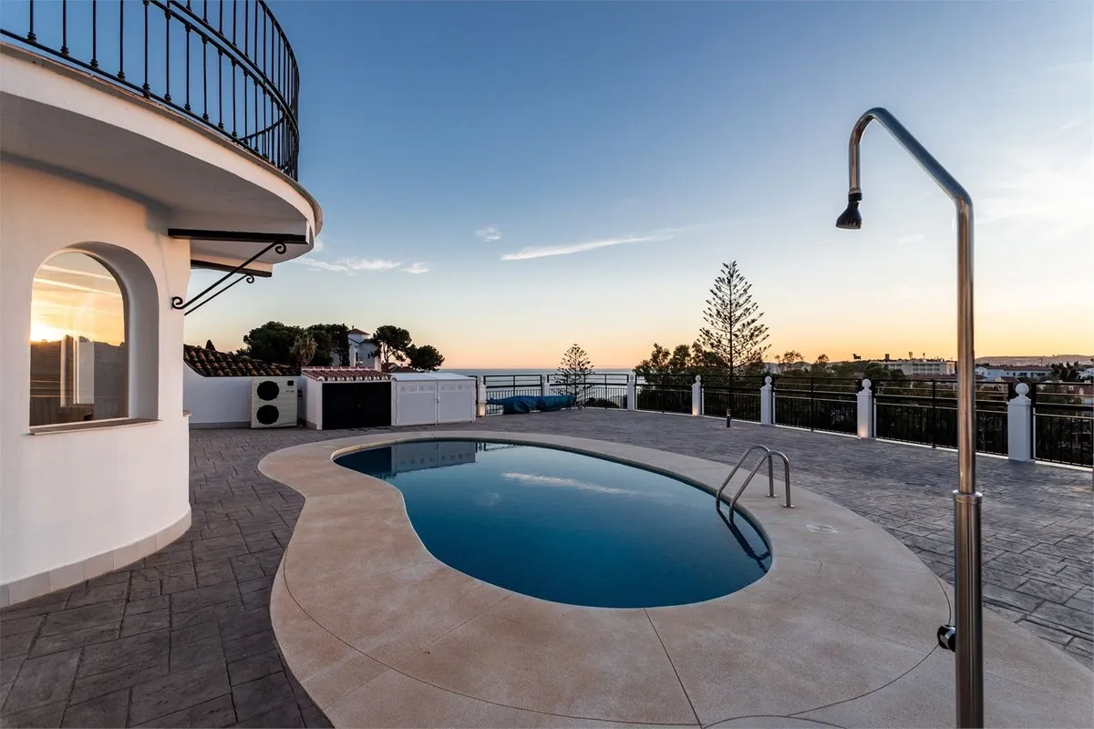 15a4bbce-7601-49d5-9b43-3479acb8ba88