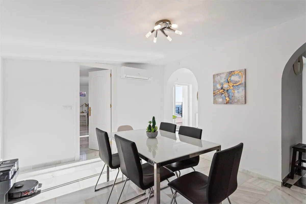 8fffd874-5a11-485b-b0e9-82b9dc4e5cf5