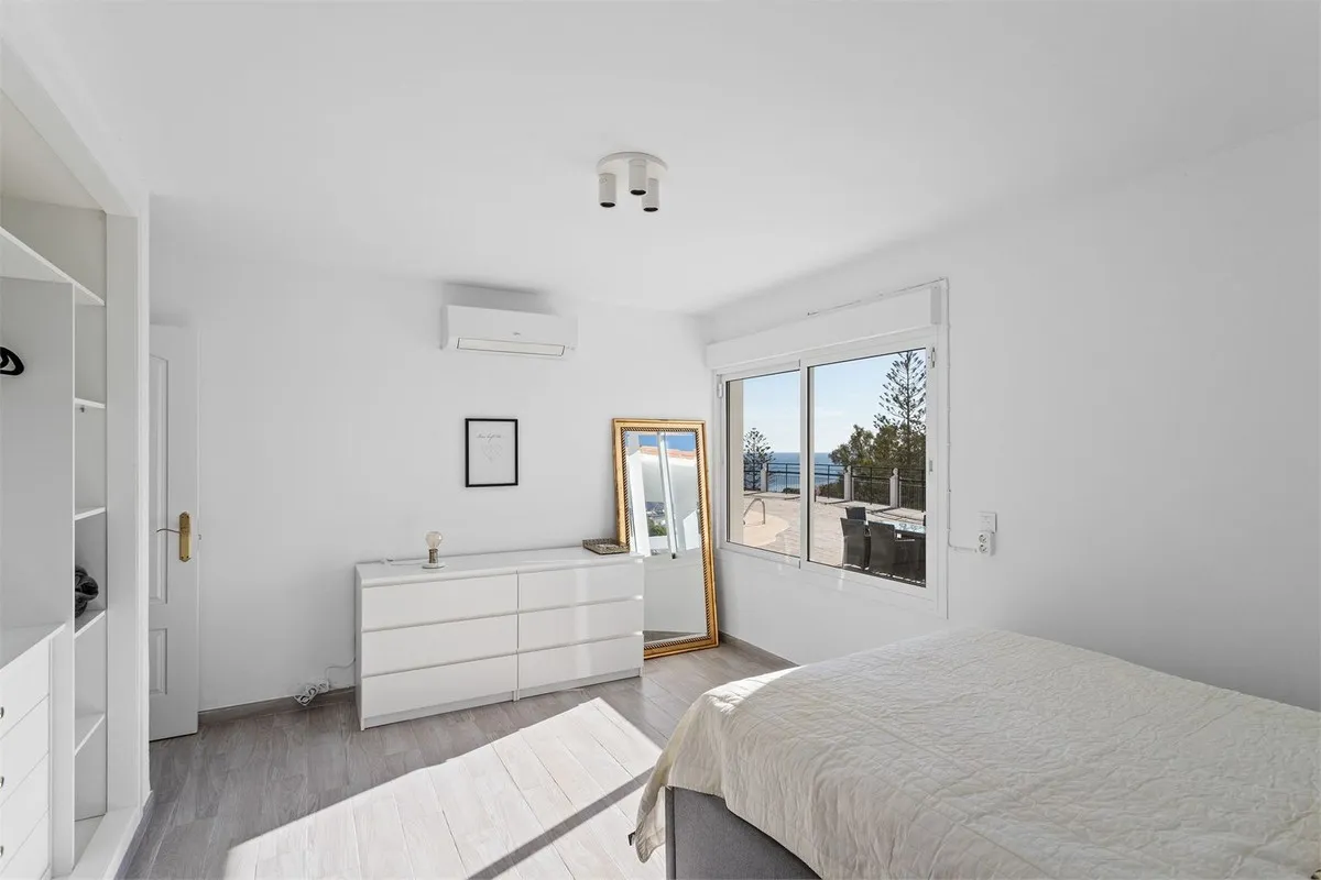 936c354b-68cd-42e5-b947-da583aa38082