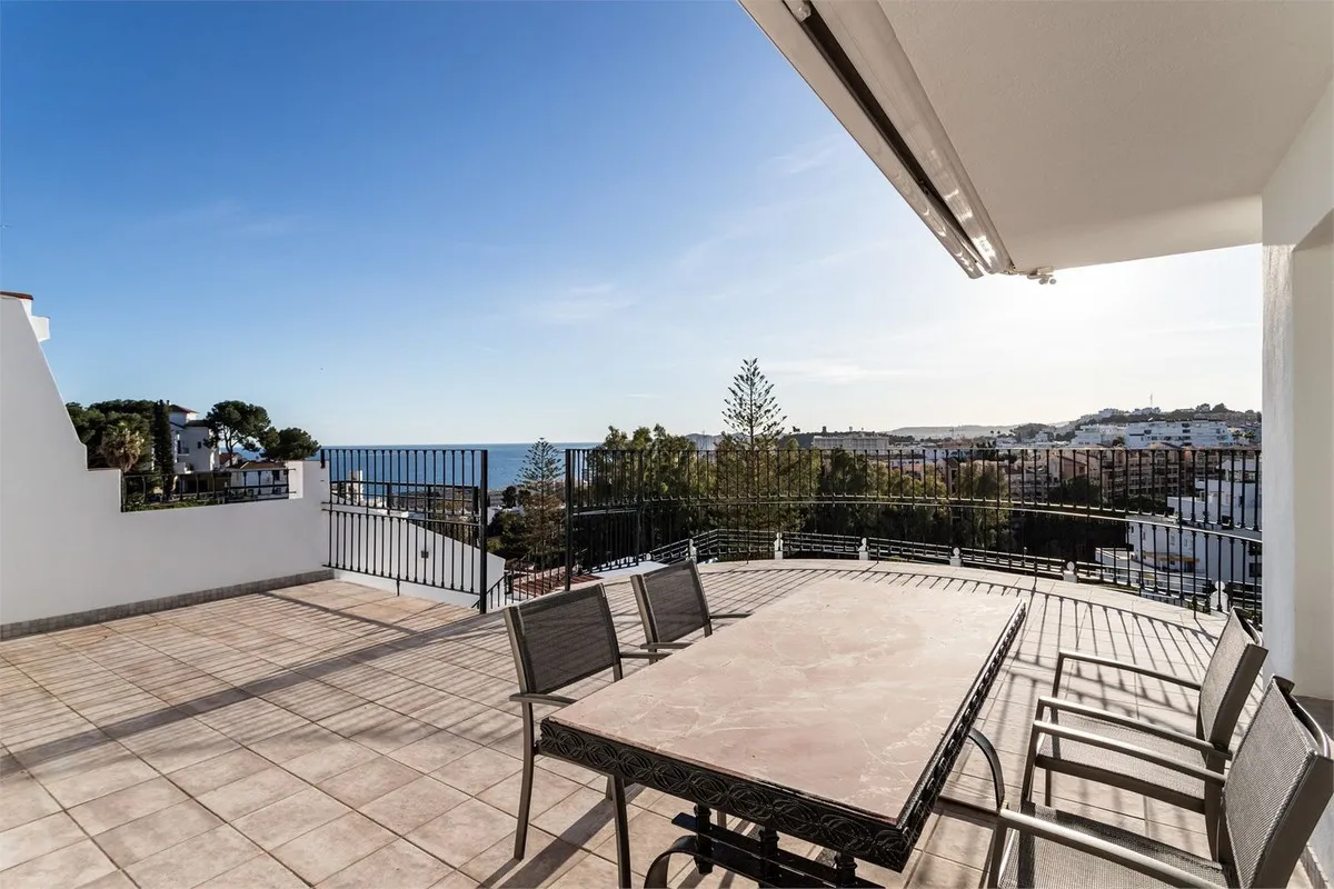 c727c1bf-1698-43d8-8694-756c8e233621