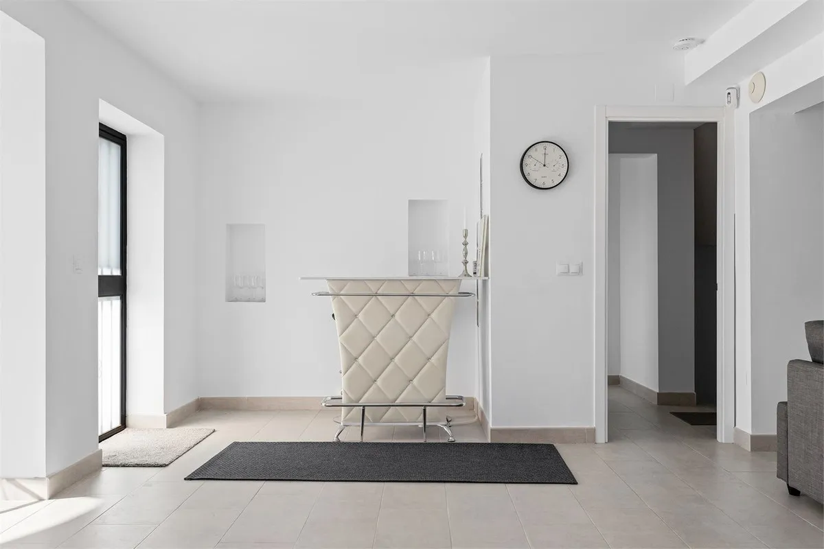 d6082752-3474-497a-bb11-23cd85d22b4a