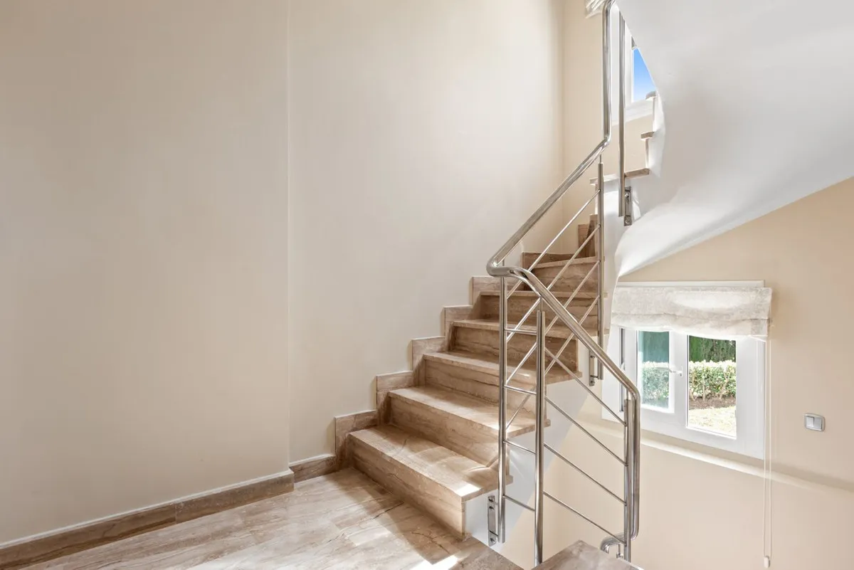 78b78dba-1702-4f0d-8dbd-1ed4439ea9ef