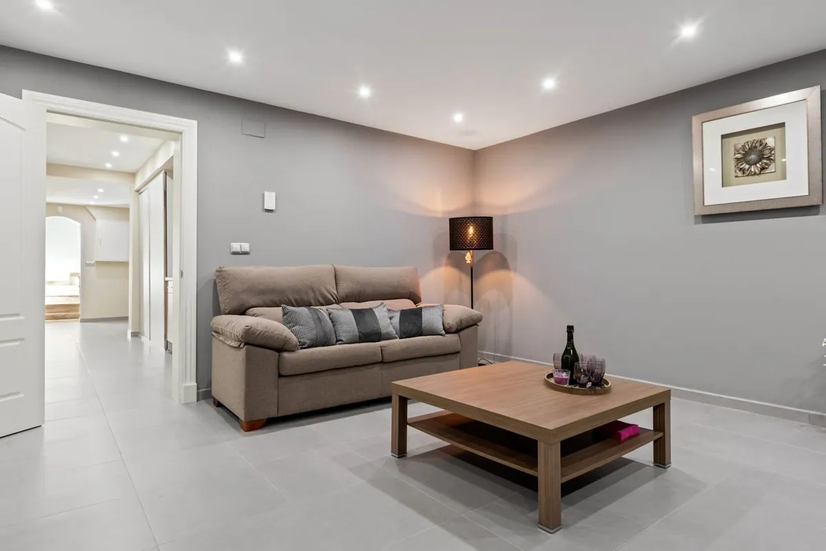 983daa59-bac3-41f2-91bf-01899f51521b