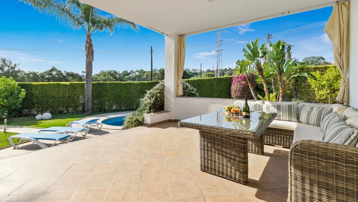 eff93b31-7ce5-4895-bf7f-5a7cfb828845