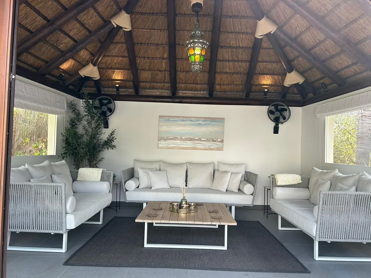 8e63acc3-d6e3-4cba-83e0-32ca74e1a1a7