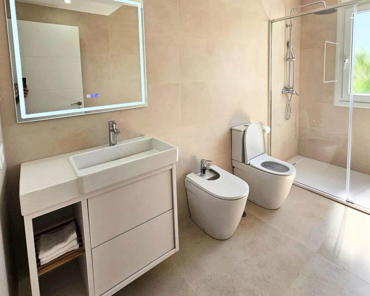 b32c78df-6bf6-4283-a028-02edeccedc3c