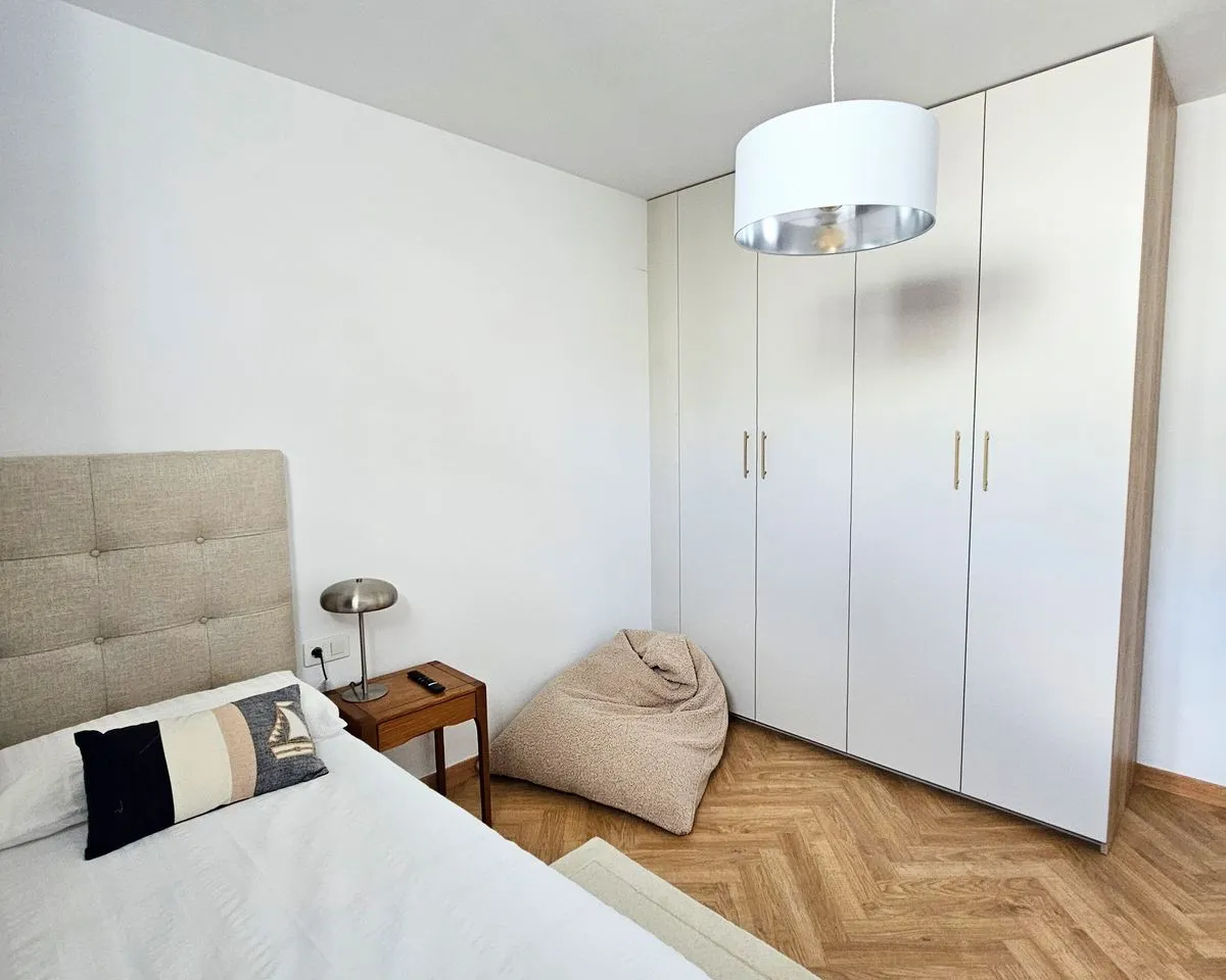 e58f2003-c029-4958-a187-85d123737379