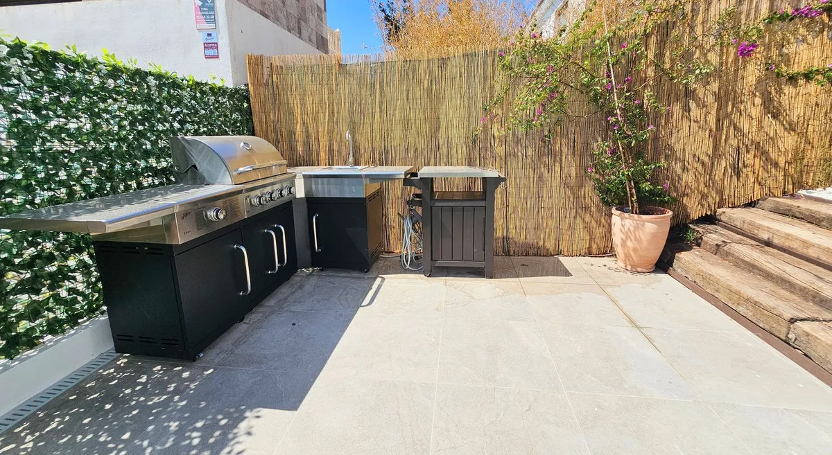 ec69ac8e-8373-4188-ba75-233b9fc88837