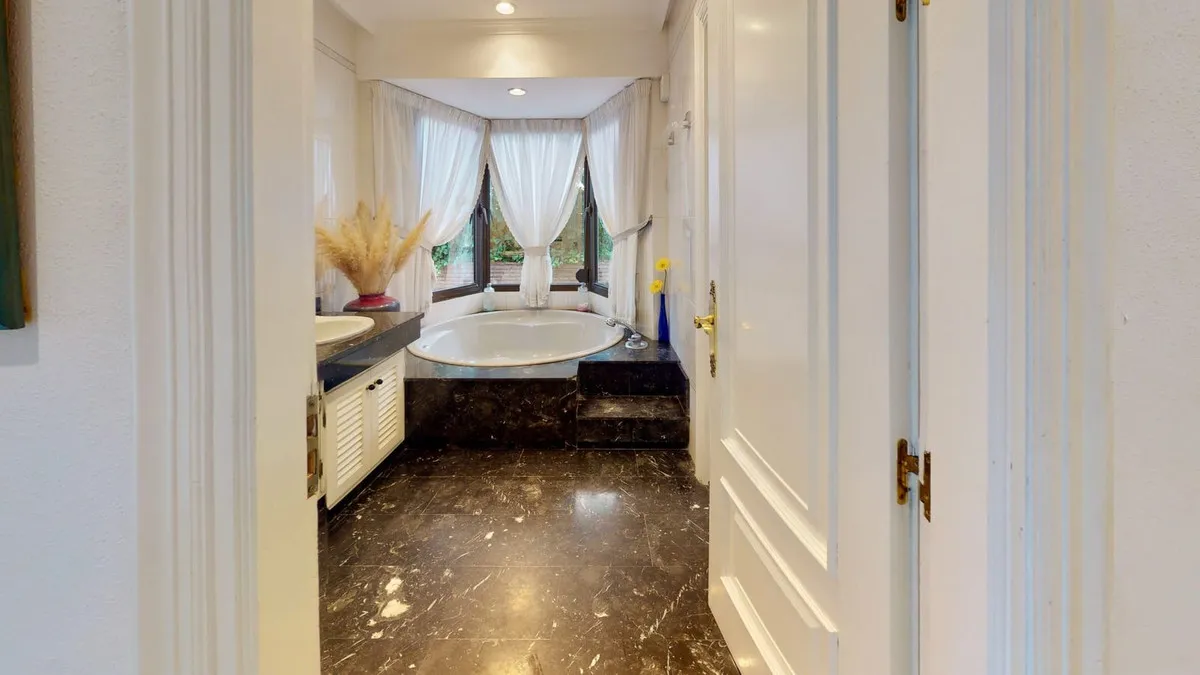 138e5096-a21e-47f4-b82b-7b3f528cf73d