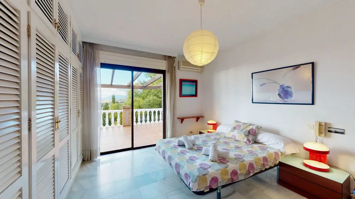 15bfe7f4-0399-4ece-8bd5-6c6a68b4d0ee