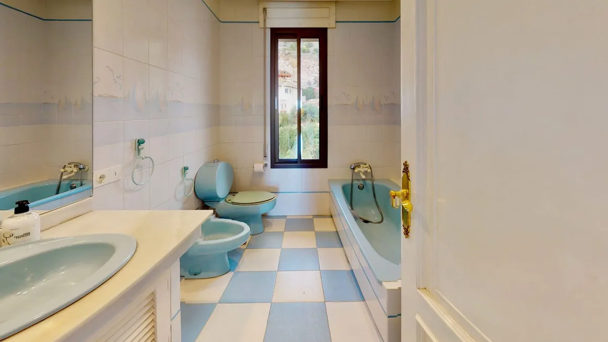 8f7fa423-5095-4e76-9e6b-2bbdc9964ac6