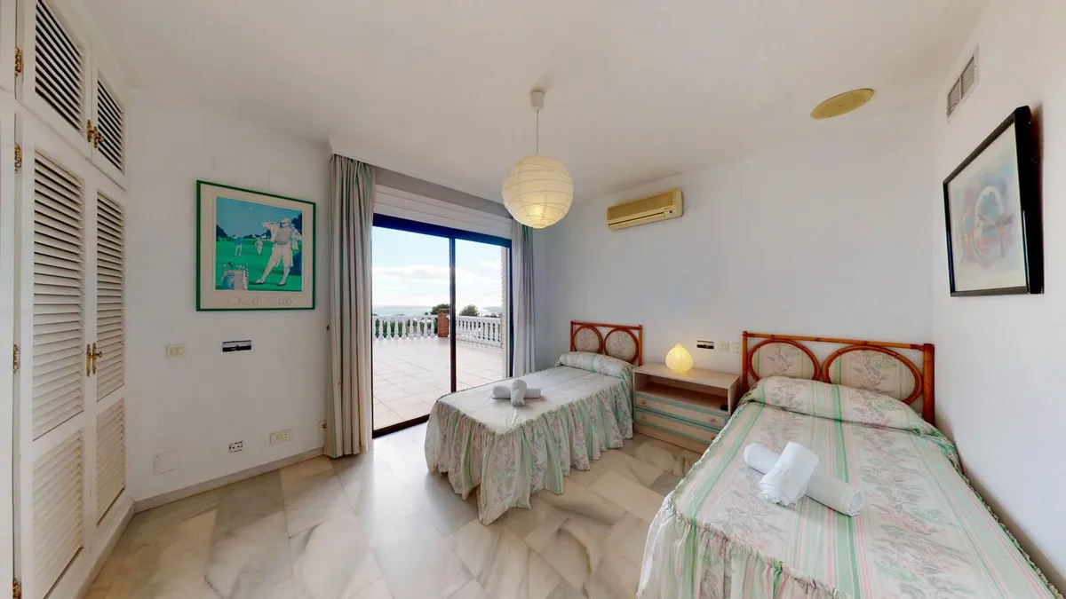 a5edadff-cf2b-4e2f-b162-f8e5f28e961d