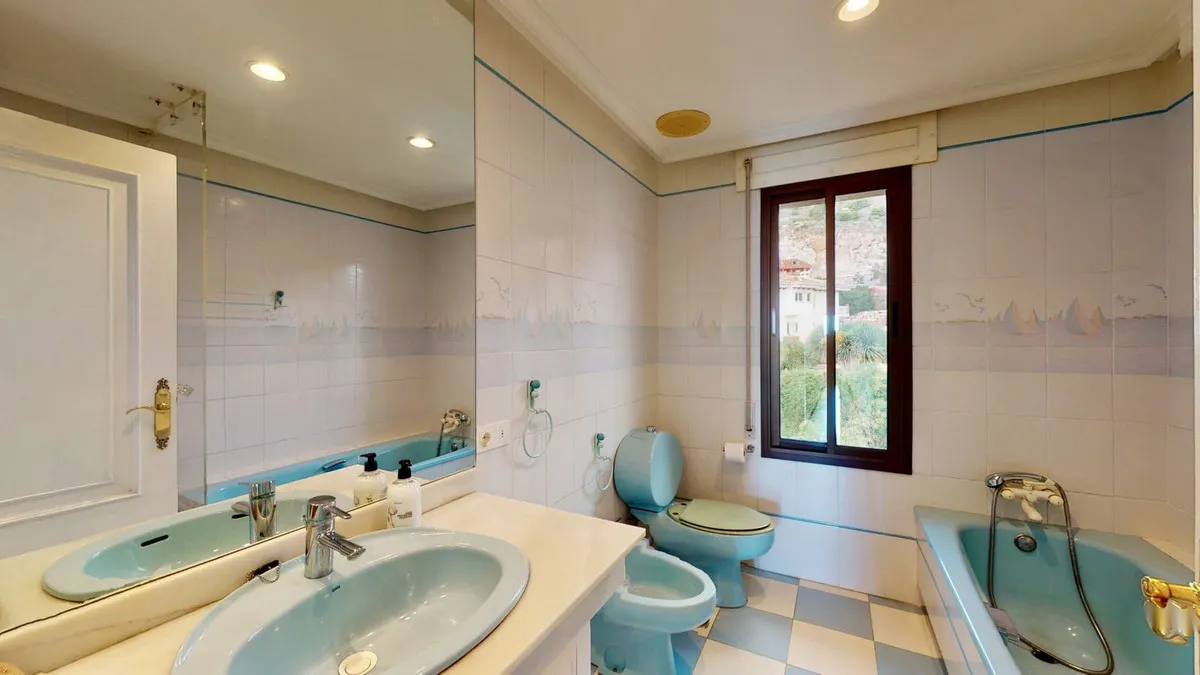 ad637089-bd2f-4be2-85dd-bc2d6b181b8e