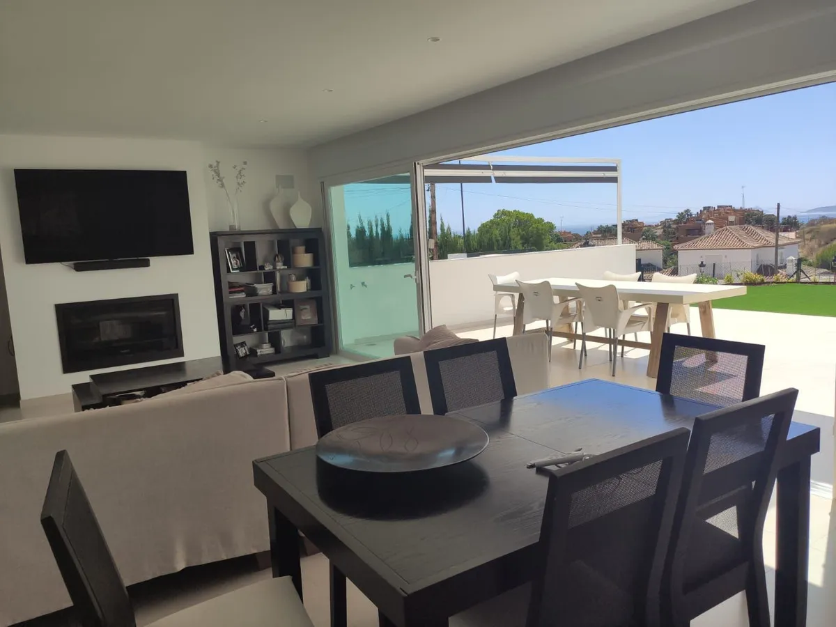 331a0416-628e-4309-8420-9086c6d728ea