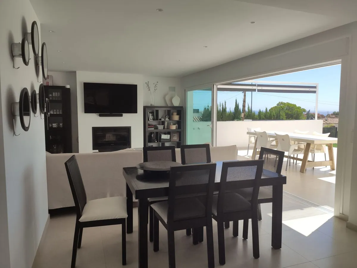 cc08cc63-6d44-4cd8-8ec4-7b0dee935844