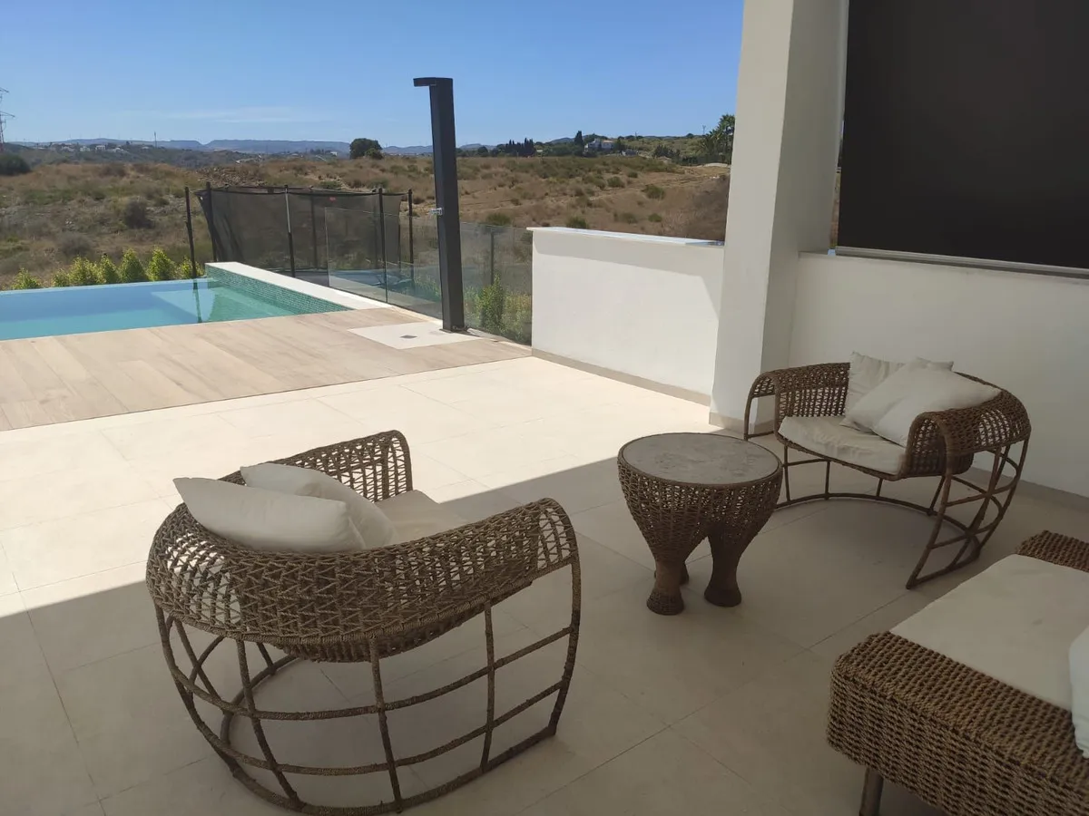 e514e1ce-0197-4003-b68a-71e0a97d489d